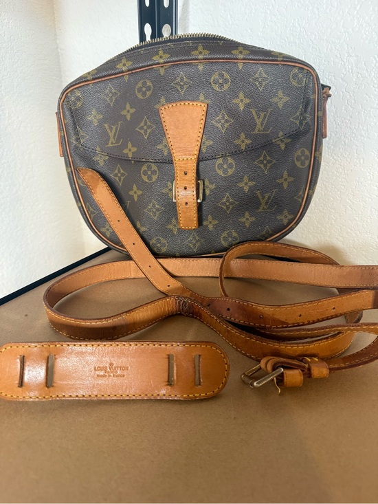Louis Vuitton Handbags - Louis Vuitton Monogram Canvas Messenger Bag in Brown and Tan